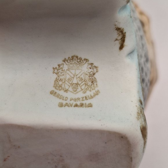 RARE VINTAGE GEROLD PORZELLAN BAVARIA CONCH SHELL IN NET PLANTER WITH BOY - Picture 9 of 10